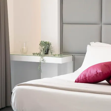 Hotiday Hotell Pozzuoli